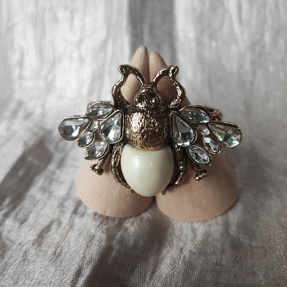 Bee Scarf Clip Dual Ring Brass and Ivory Colored Lucite Rhinestone Adjustable - Picture 9 of 11